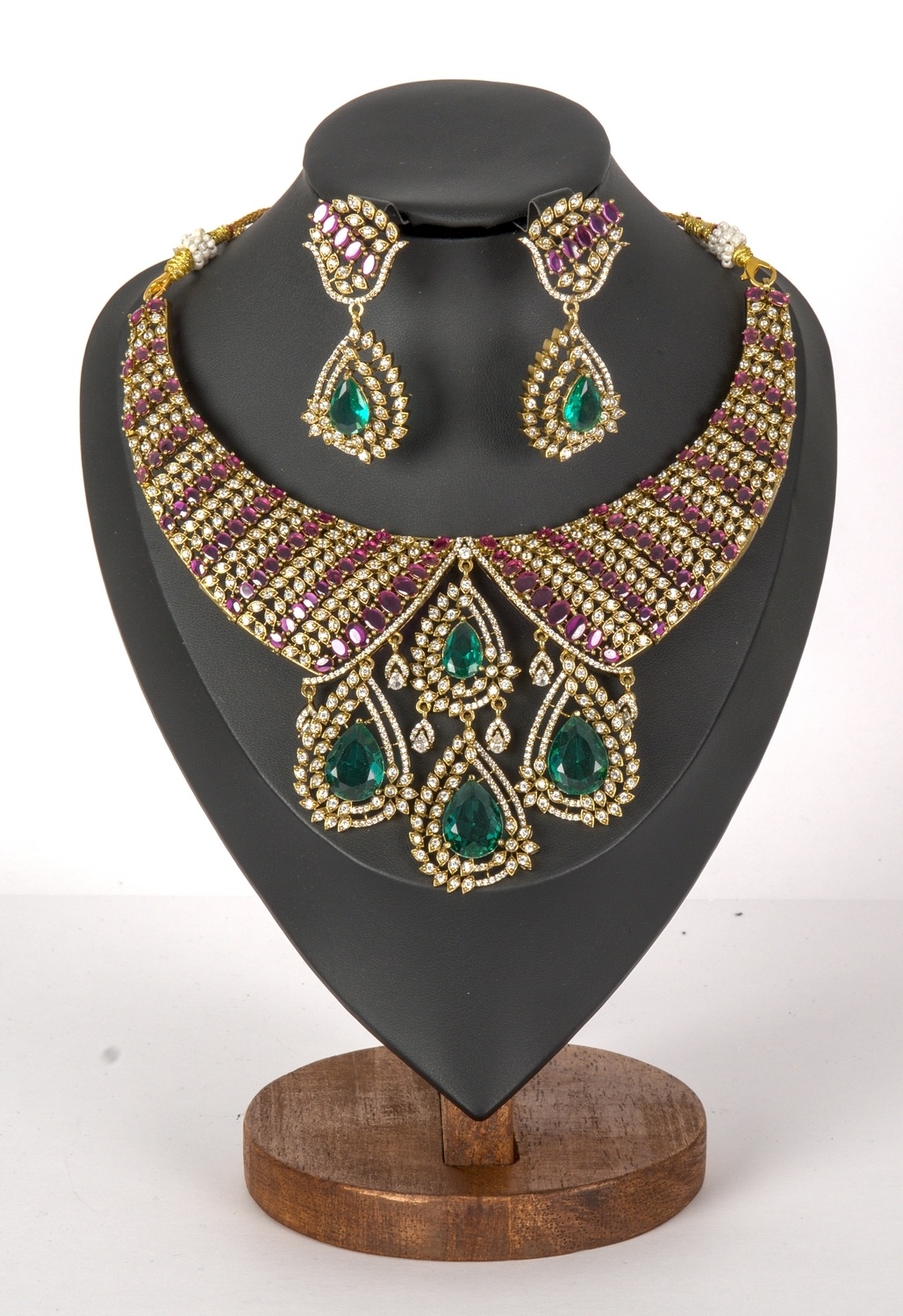 Necklace Set 12 — view 3